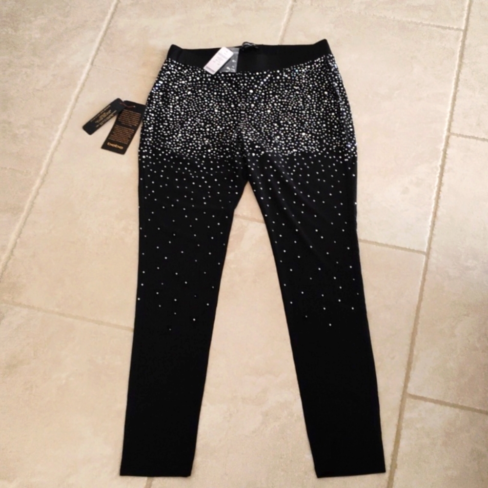 BEBE 🔥NWT🔥 transparent rhinestone legging size large. NEVER worn! Sz Lg